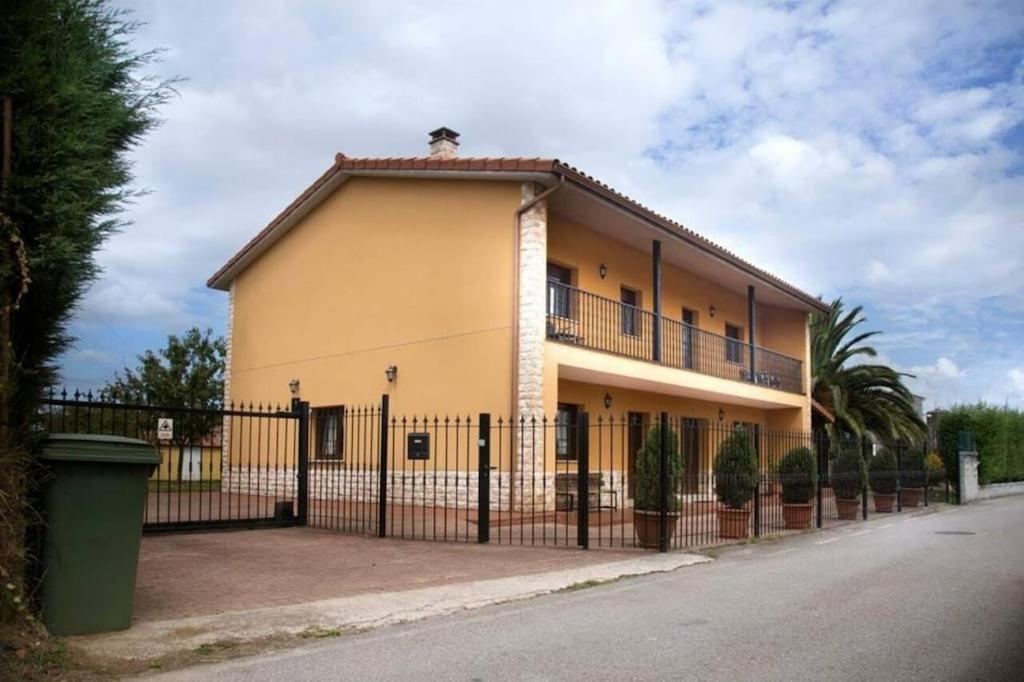 Villa Paula Avilés Extérieur photo